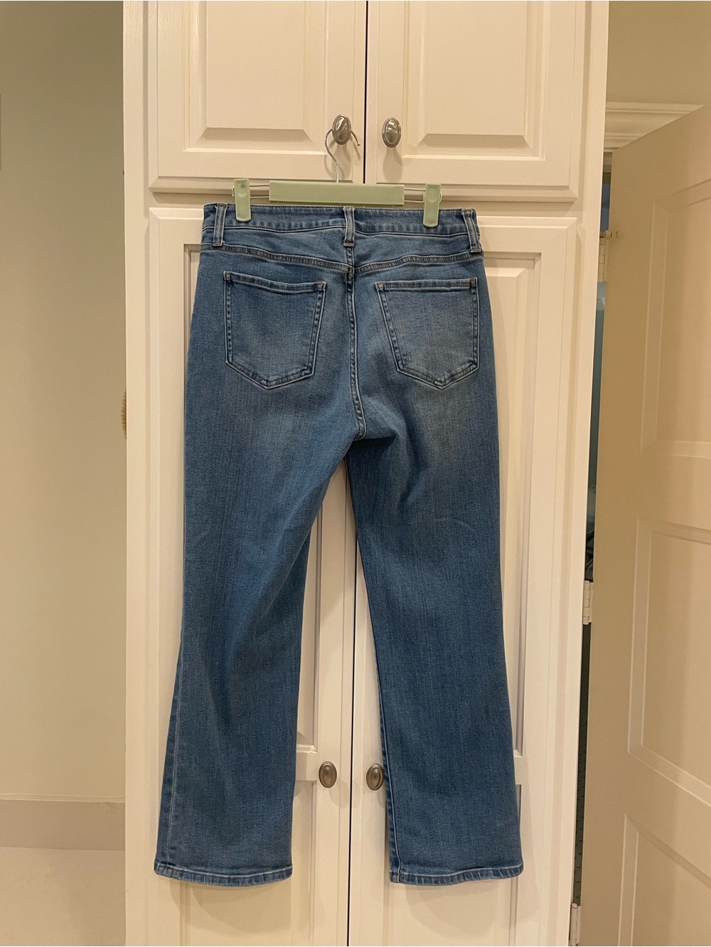 Quince Bella Stretch High-Rise Kick Flare Jeans. 30 waist, 28 inseam - Picture 11 of 13